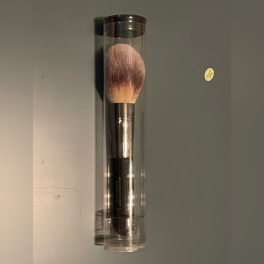 IT Cosmetics Heavenly Luxe Powder Brush
